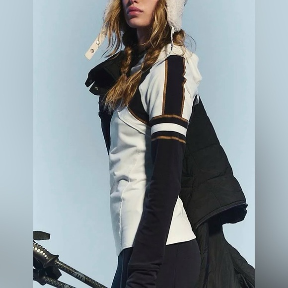 NWT Free People FP Movement Dawn To Dusk Solid Hoodie - ivory combo - XS - Picture 4 of 9